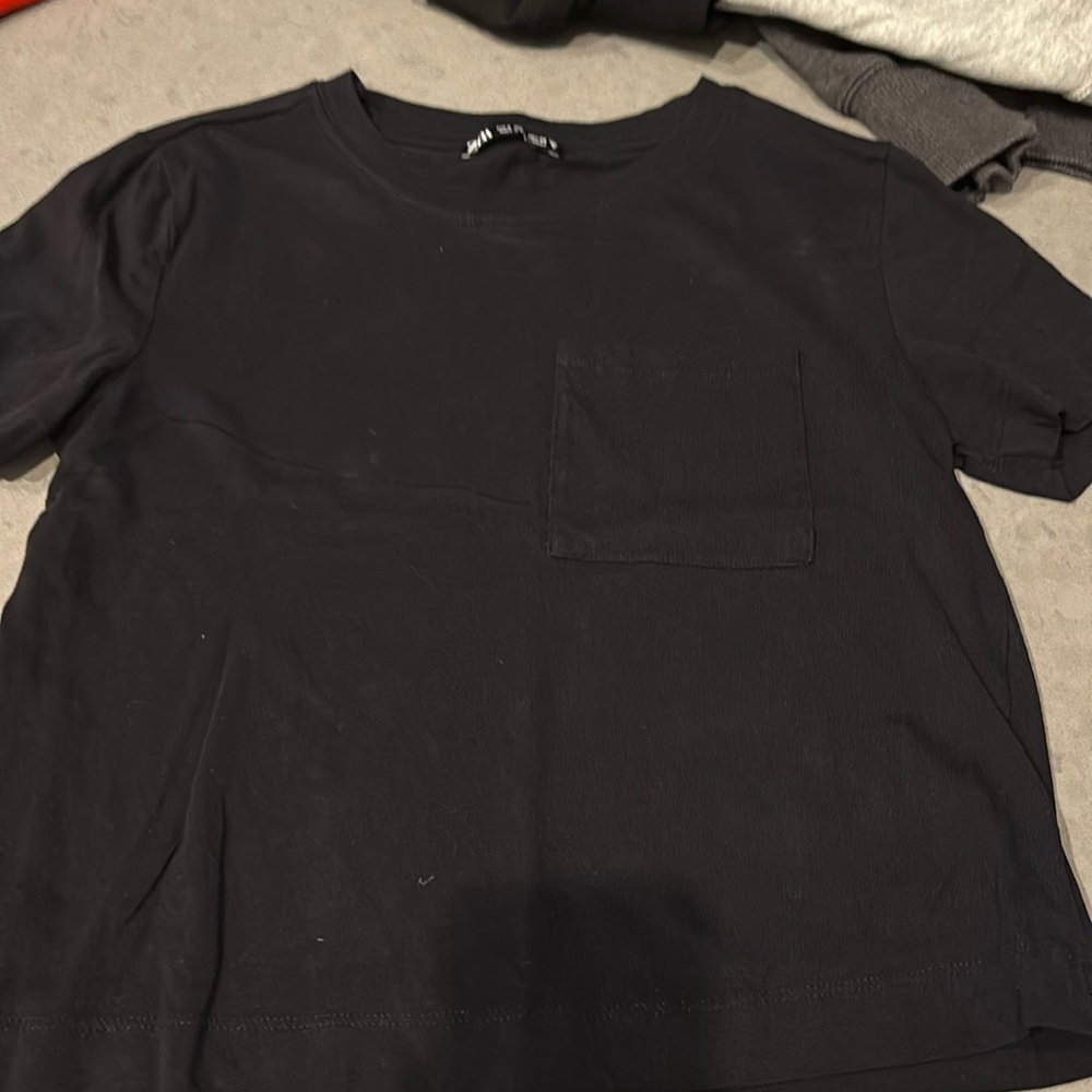 Zara Tee